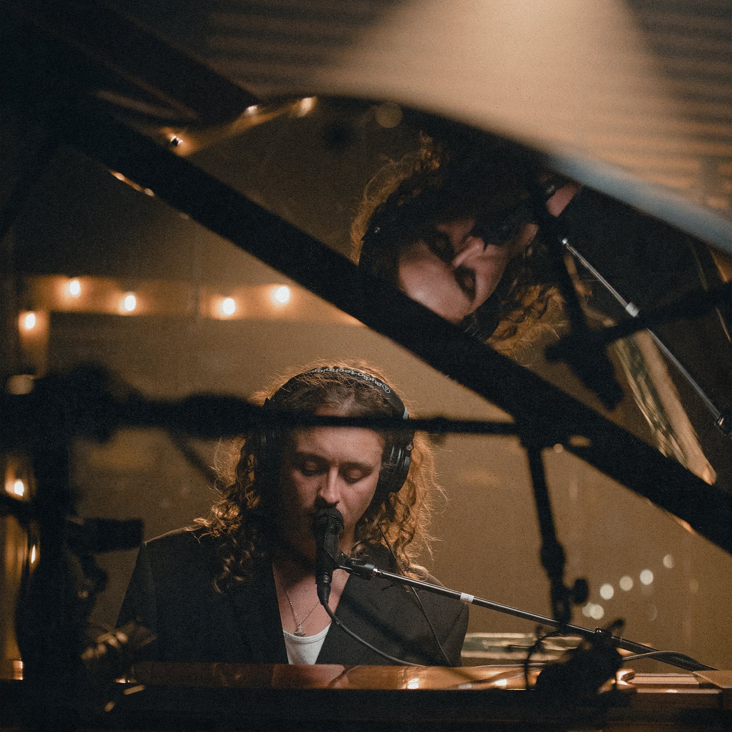 BWH-WT-ALBUM-NO-TEXT_1500x1500